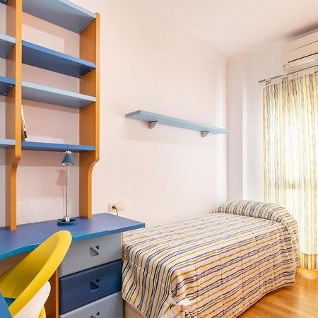 Amplio Apartamento Universidad By Renthas Малага Экстерьер фото